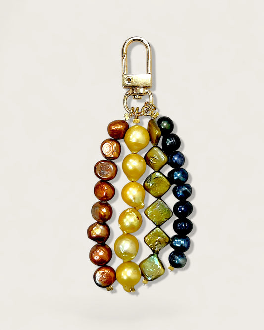 Colored freshwater pearls