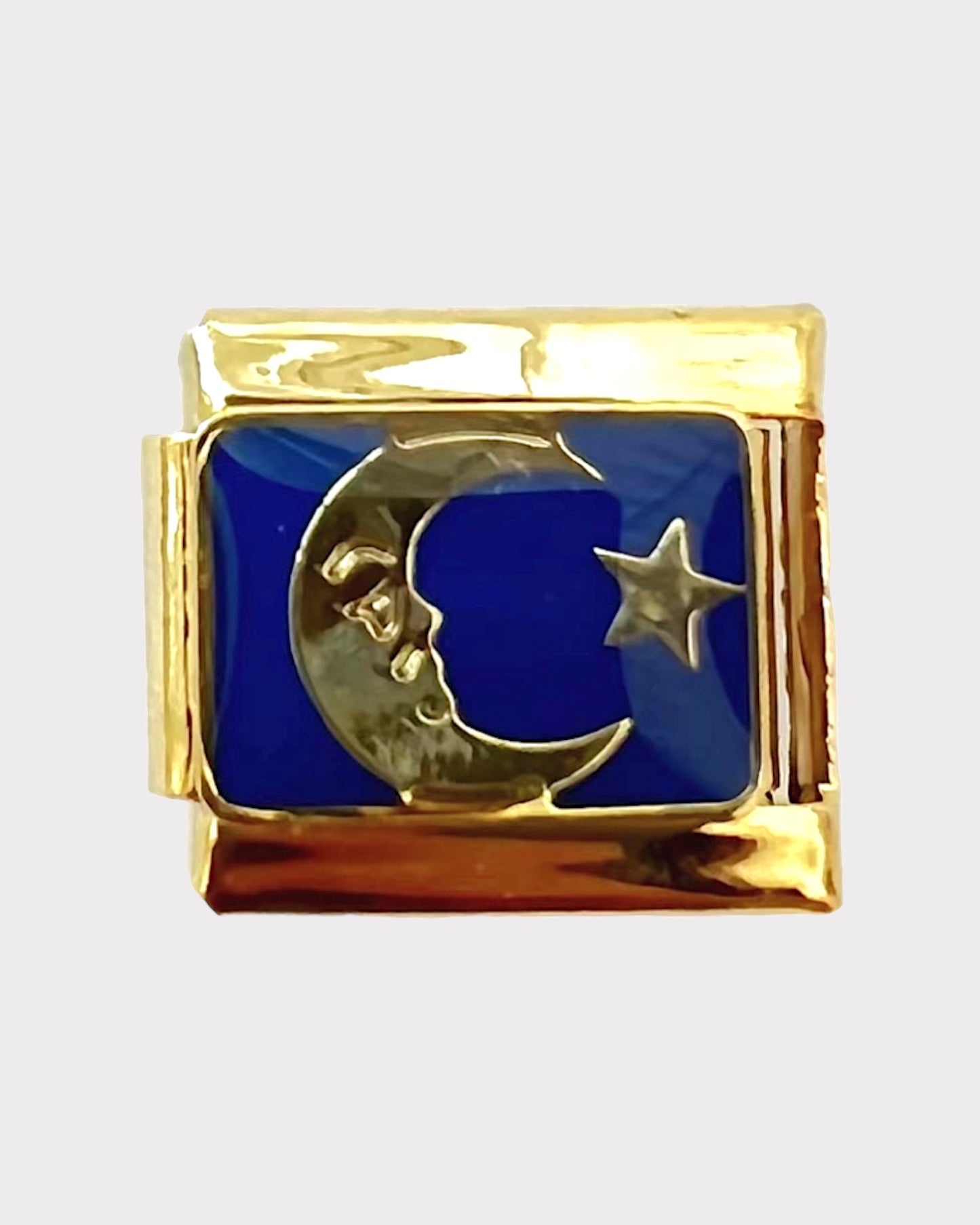 crescent (gold)