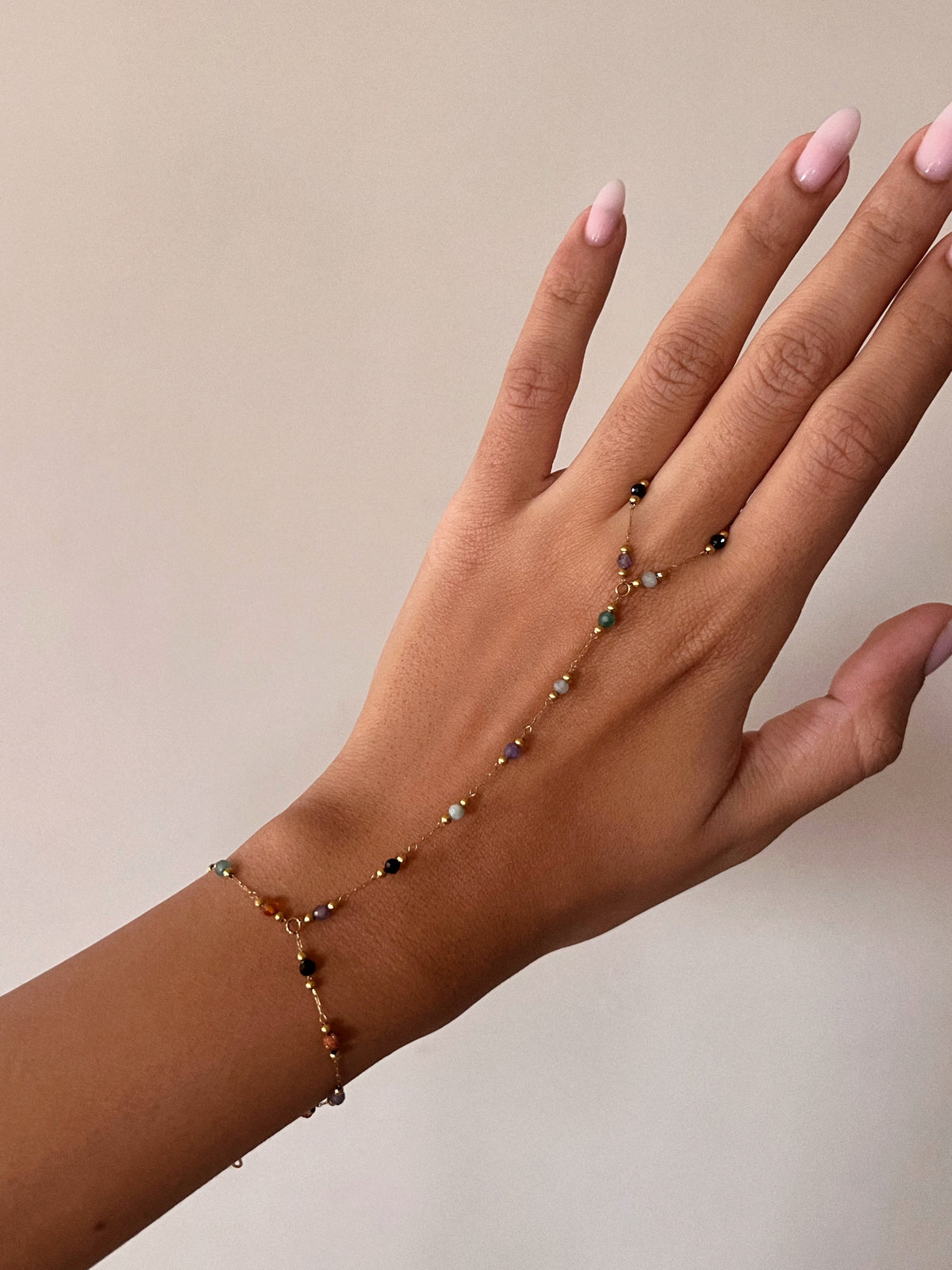 Color Hand Link Multicoloured hand chains – terra