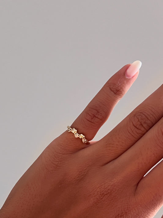 hearts pinky ring I