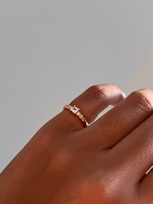rozell (pinky ring)