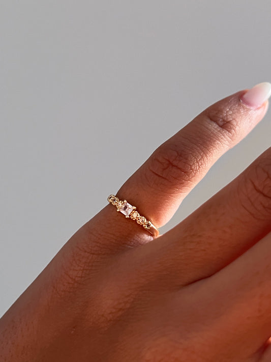 rozell (pinky ring)
